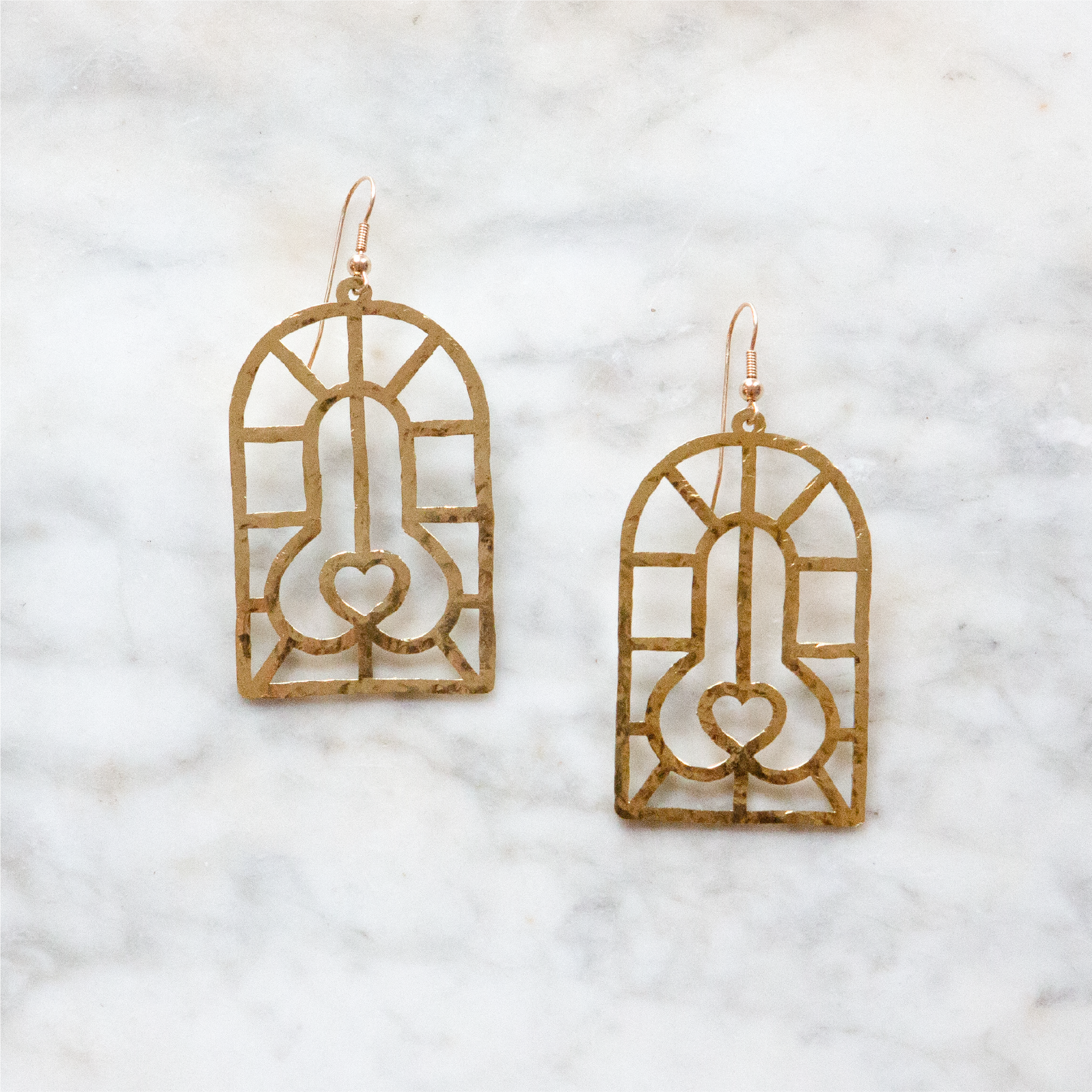 verga heart-on arch earrings