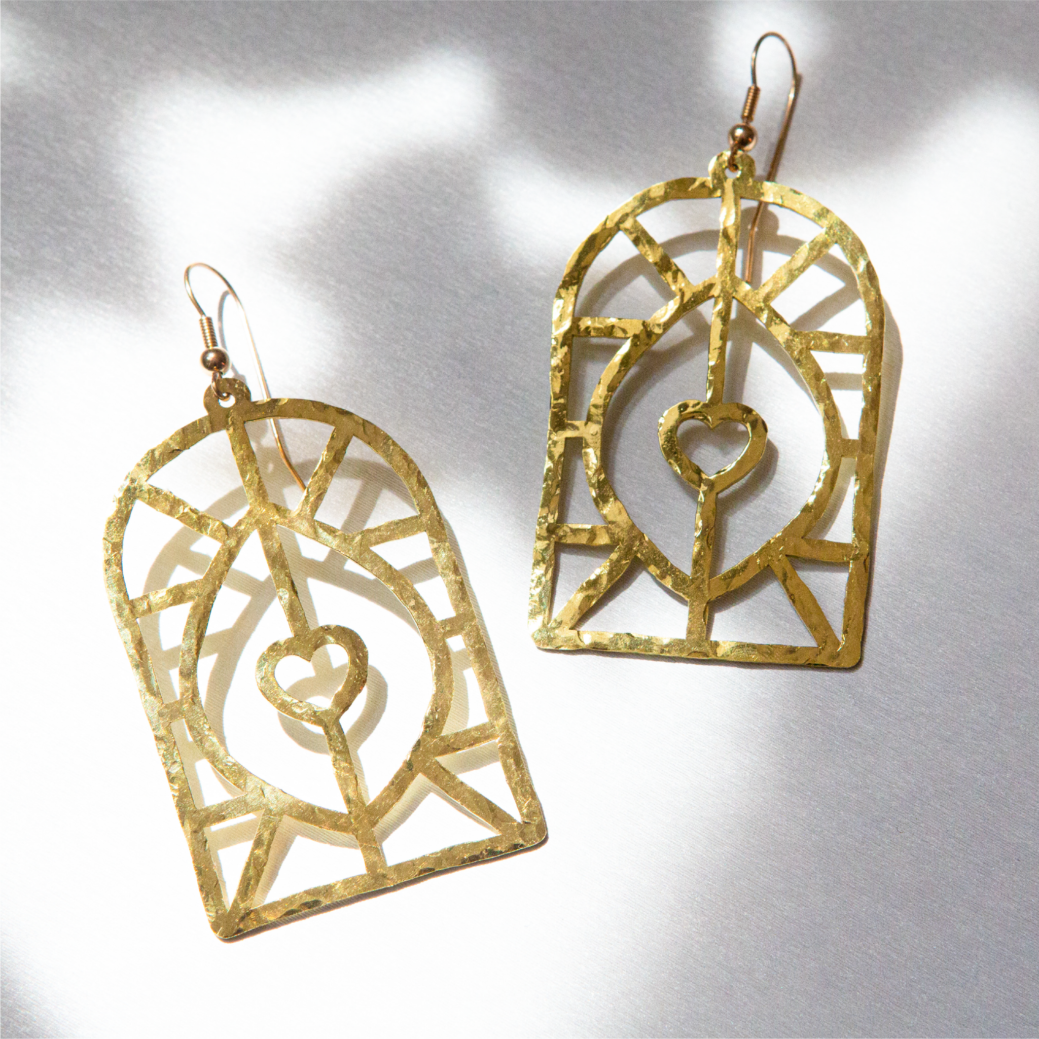 Vulva arch original gold earrings - Shop Saint Manifest